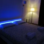 Nik House